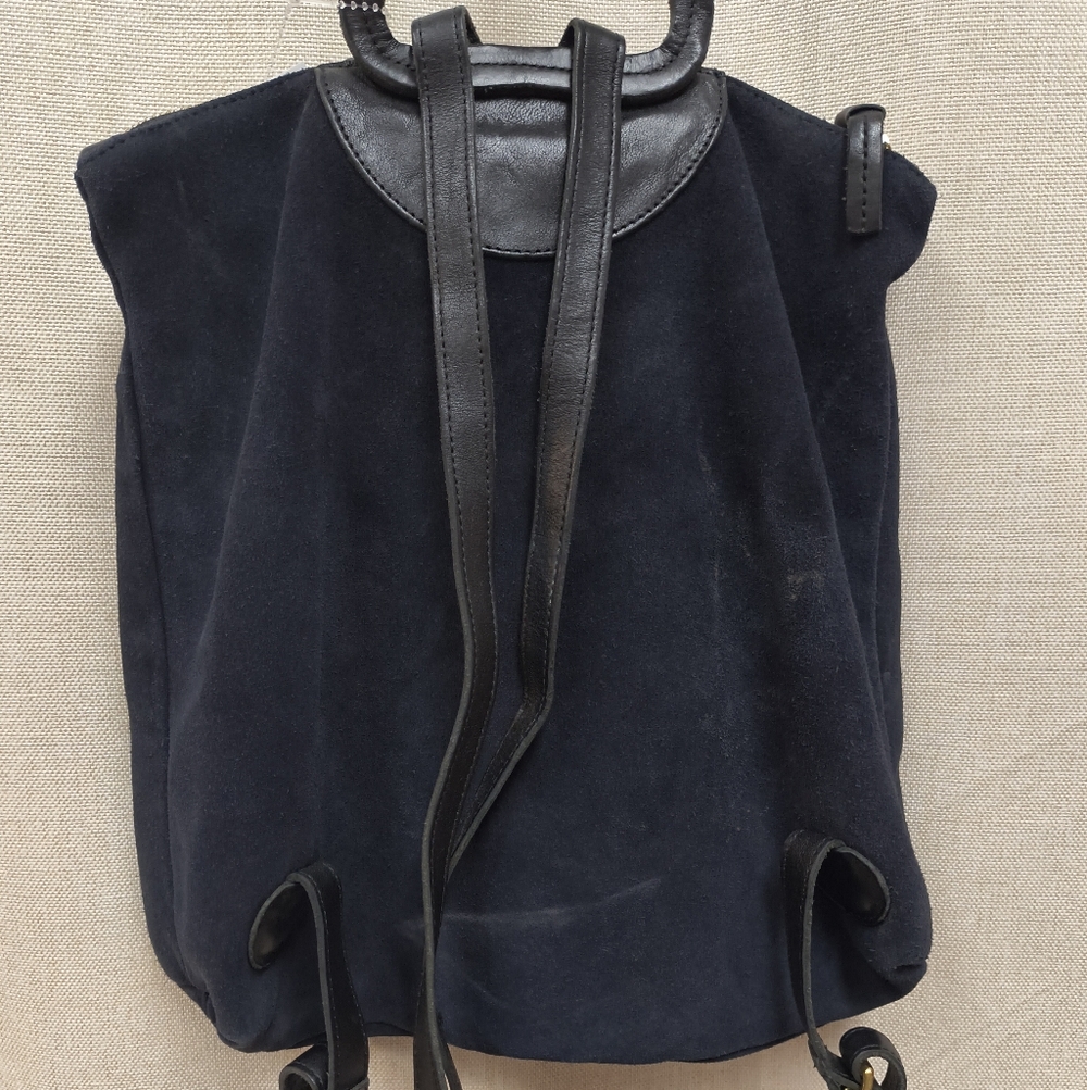 Clare V Navy Suede Bag with Gold Accent - Picture 4 of 7